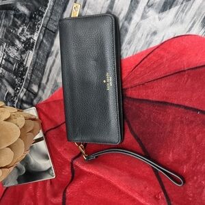 Kate Spade Pebble wallet